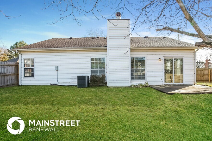 Building Photo - 900 Split Oak Dr