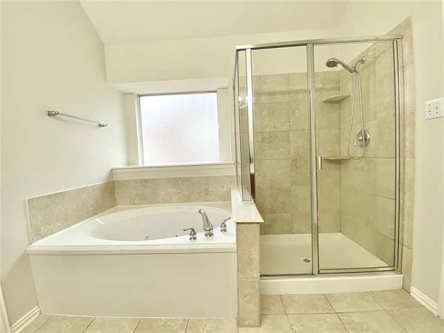 Building Photo - 3416 Woodheights Ct