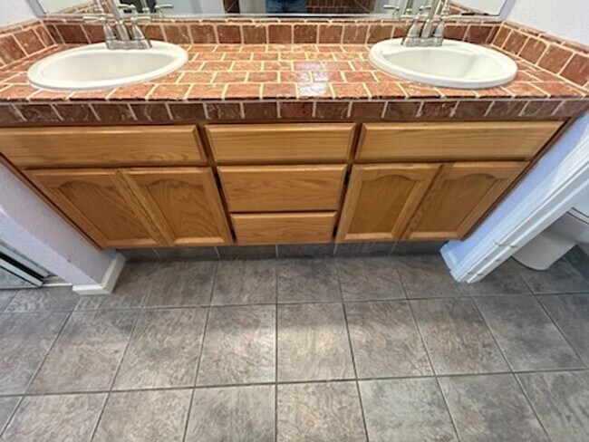 Building Photo - >>OPEN HOUSE!!