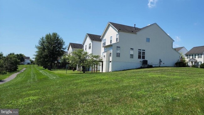 Building Photo - 16056 Sheringham Way