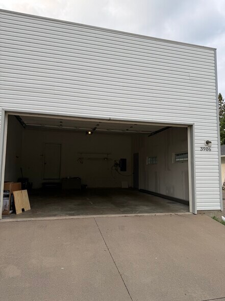 Building Photo - 3906 Reservoir Blvd