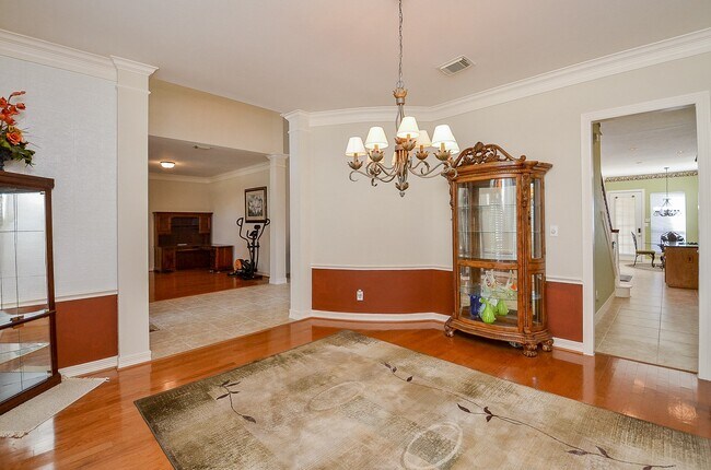 Building Photo - 7934 Woodcrest Ct