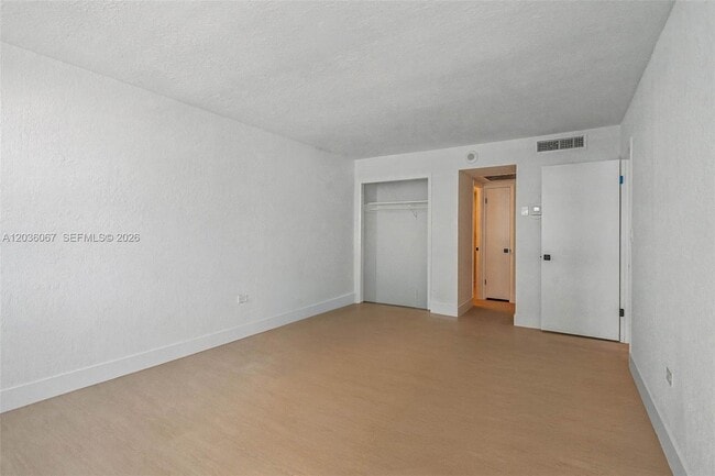 Building Photo - 5555 Collins Ave
