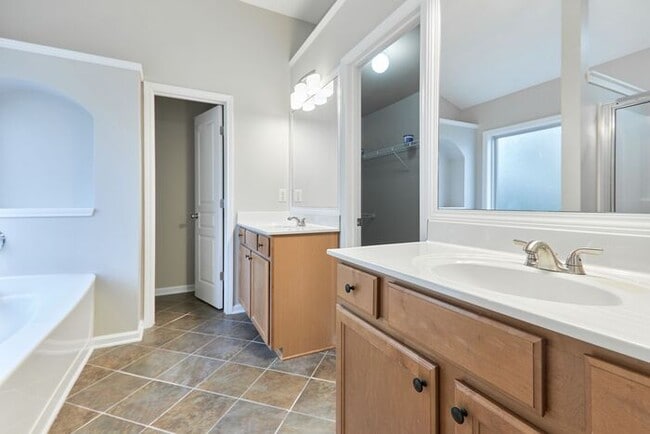 Building Photo - 3351 Archgate Ct