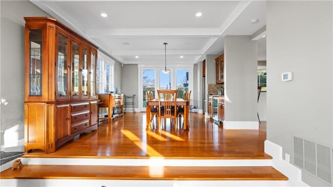 Building Photo - 3 Doris Terrace