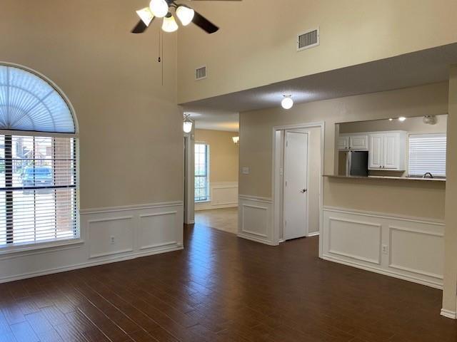 Building Photo - 1404 Ranchview Ct