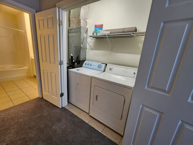 Building Photo - 2 Bedroom | 2 Bath Condo with Garage in Bellingham Park