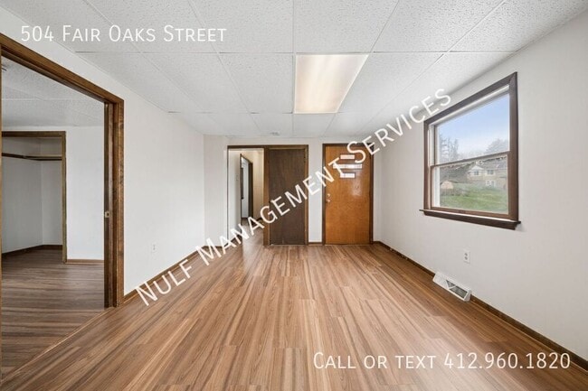 Building Photo - 504 Fair Oaks St