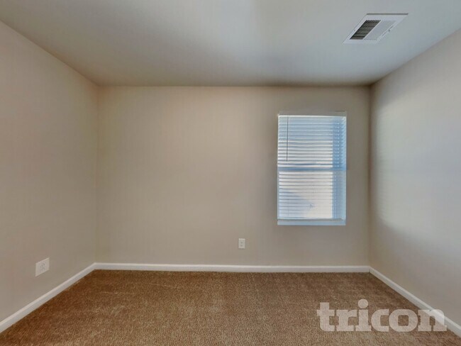 Building Photo - 3941 Cowen St