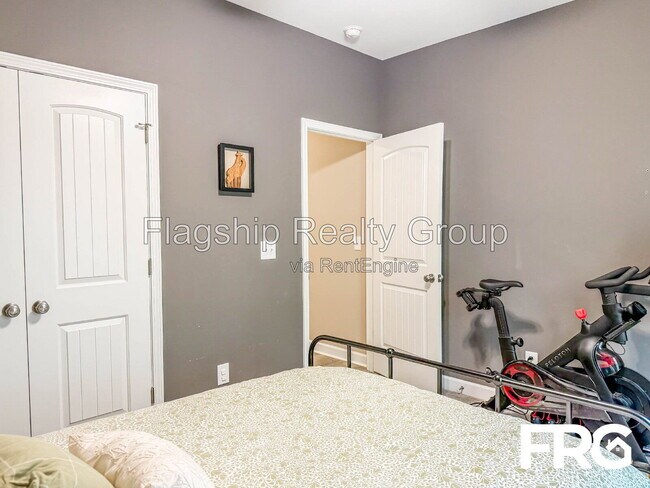 Building Photo - 103 Mutton Dr