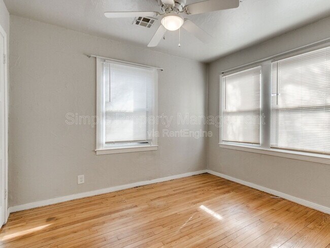 Building Photo - 10 SE Grand Blvd