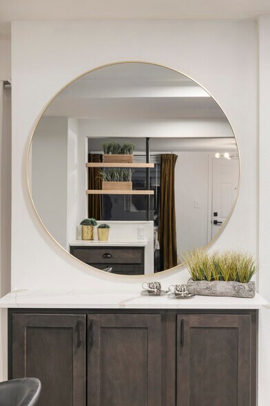 Building Photo - 9301 Linden Ave N