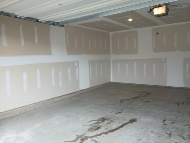 Building Photo - 1144 Aspen Ter