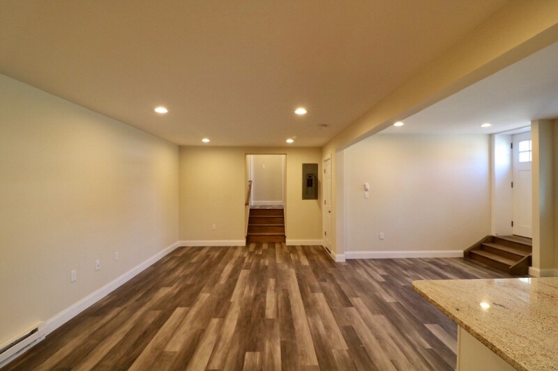 Building Photo - 120 Sans Dr