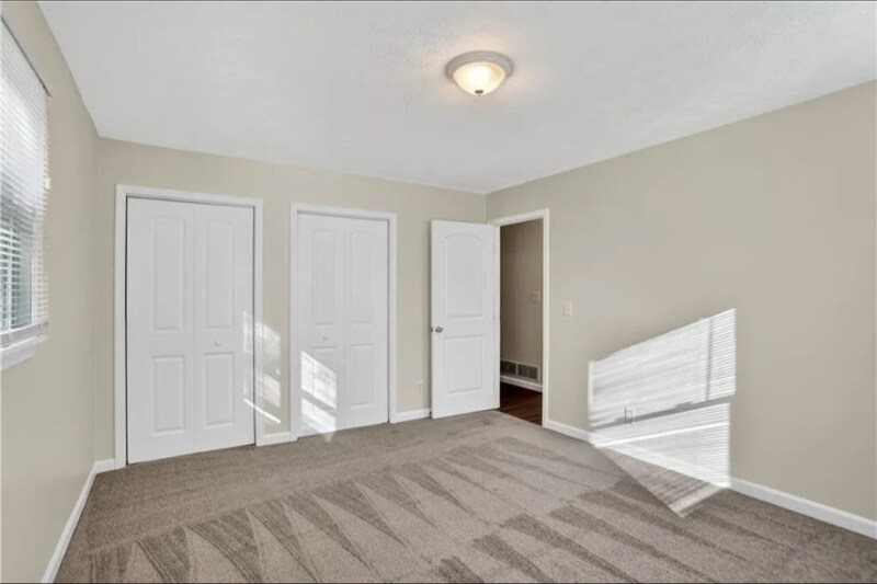 Building Photo - 170 Shiloh Run NW