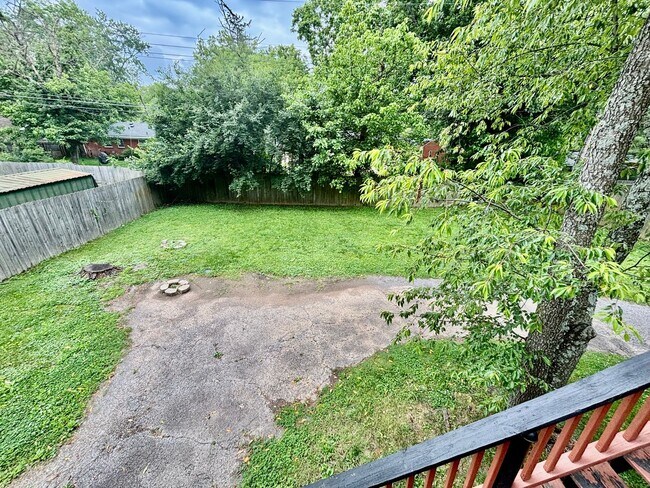 Building Photo - 3448 Dixiana Dr
