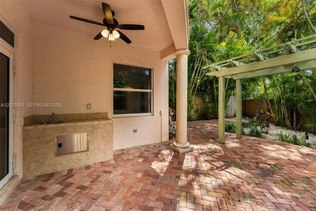 Building Photo - 3060 Lime Ct