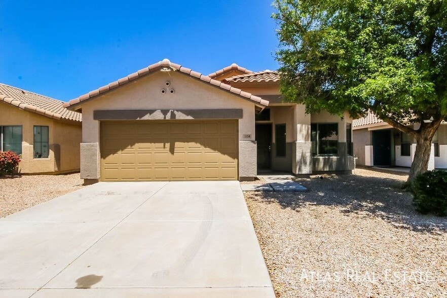 Primary Photo - 1134 W Fruit Tree Ln