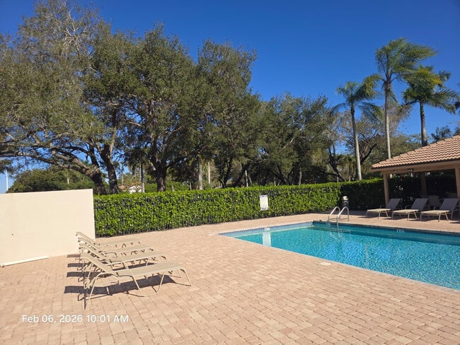 Building Photo - 2177 Montpeliar