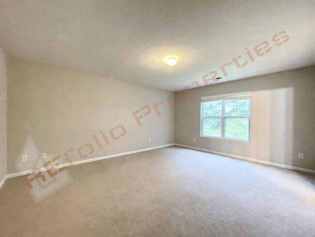 Building Photo - 246 Brookhaven Dr