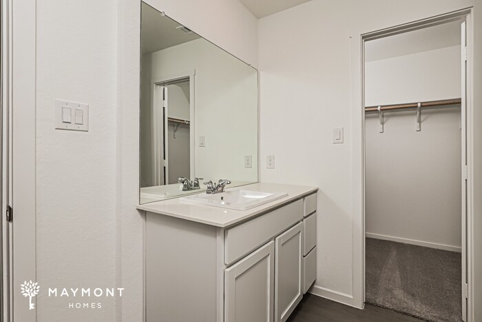 Building Photo - 566 Layne Overlook