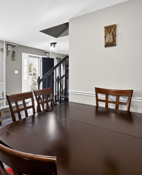 Building Photo - 223 Cherry Hills Meadows Dr