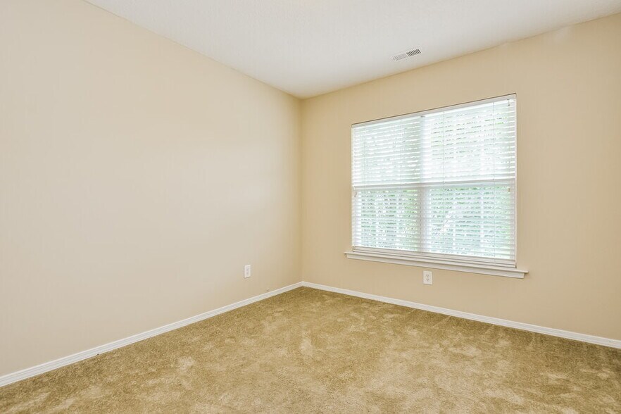 Building Photo - 5609 Enoree Ln