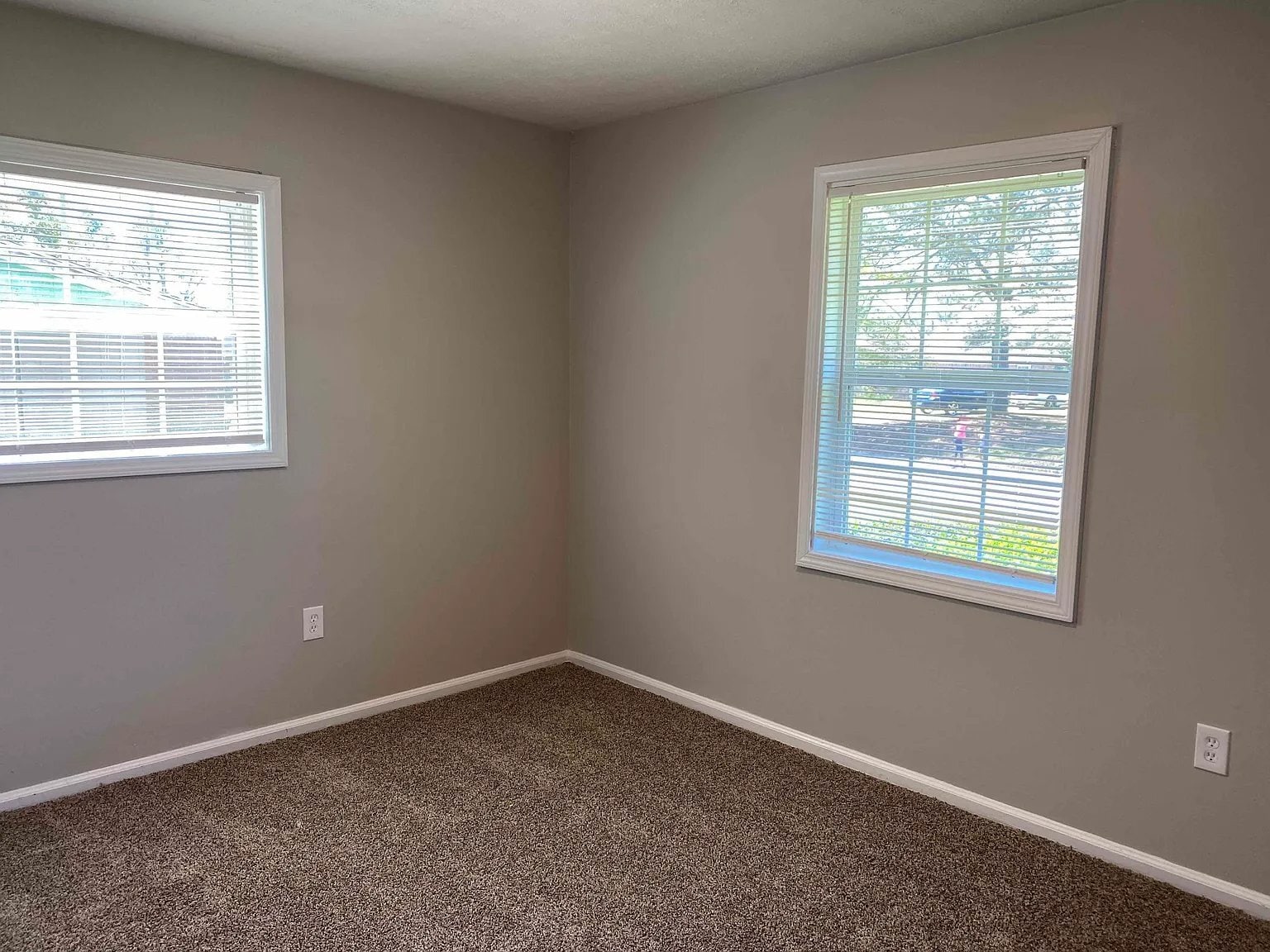 Building Photo - 103 Dogwood Cir