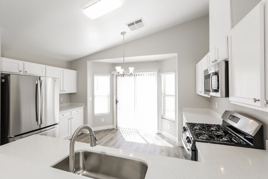 Building Photo - 6531 Duck Hill Springs Dr