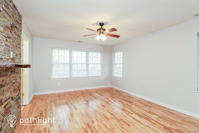 Building Photo - 110 Creeks End Circle, Mills River, NC, 28759