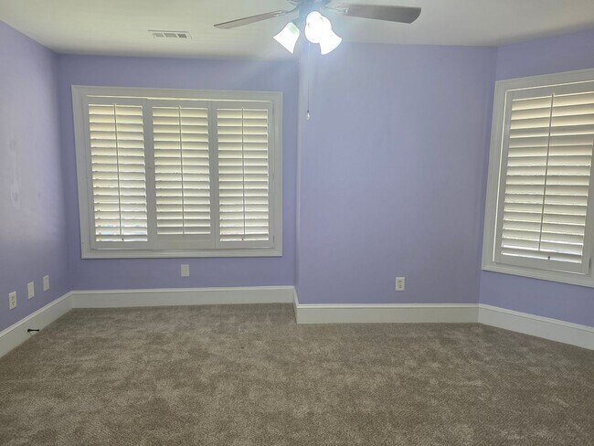 Building Photo - Private 4 bed 3 bath home located in Marietta on 4.5 acres