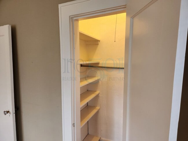 Building Photo - Forest Park School District!