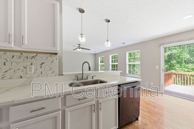 Building Photo - 57 Grandview Ln