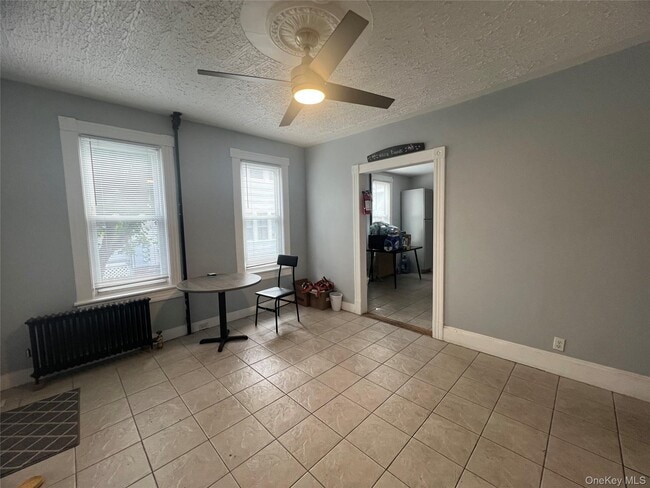 Building Photo - 11 Liberty St