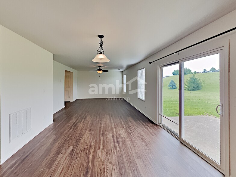 Building Photo - 1208 Scarcroft Ln