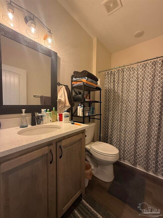 Building Photo - 5511 Micanopy Dr