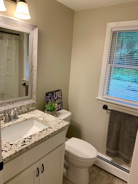 Building Photo - 62 Cisar Rd