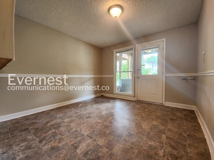 Building Photo - 2696 Arbor Glen Pl