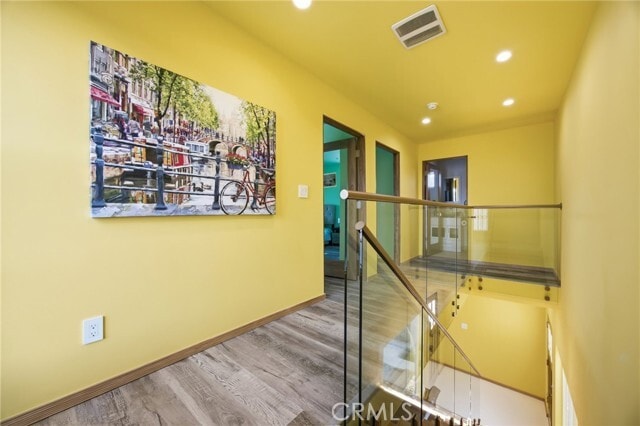 Building Photo - 5606 White Oak Ave