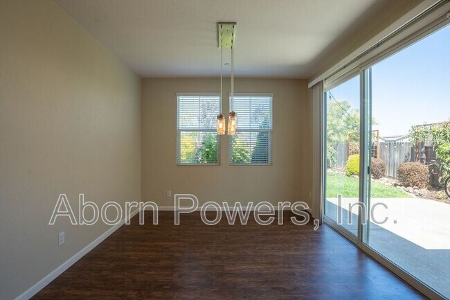 Building Photo - 7048 Greenford Way