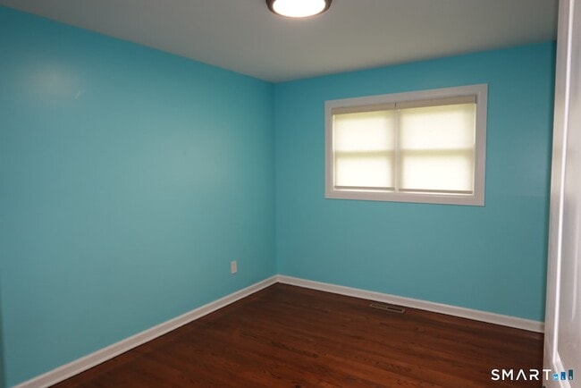 Building Photo - 277 Drummond Rd