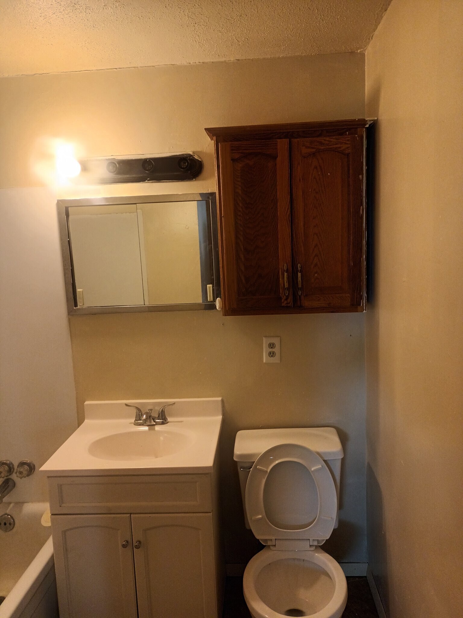 Building Photo - 5891 Beecham Dr