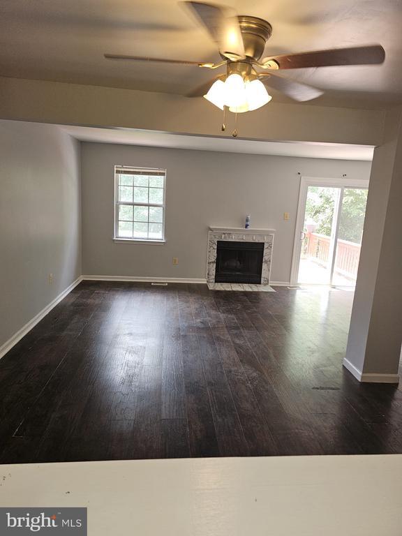 Building Photo - 3312 Midland Ct