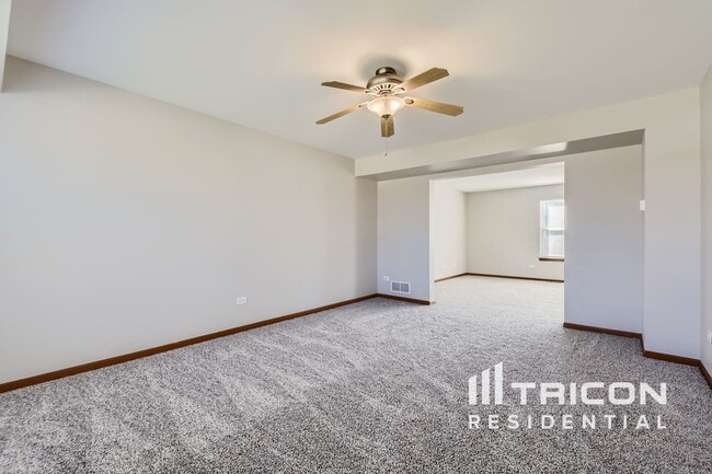 Building Photo - 3501 Stone Creek Dr