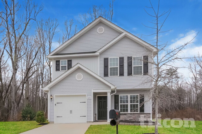 Building Photo - 808 Gunnar Dr