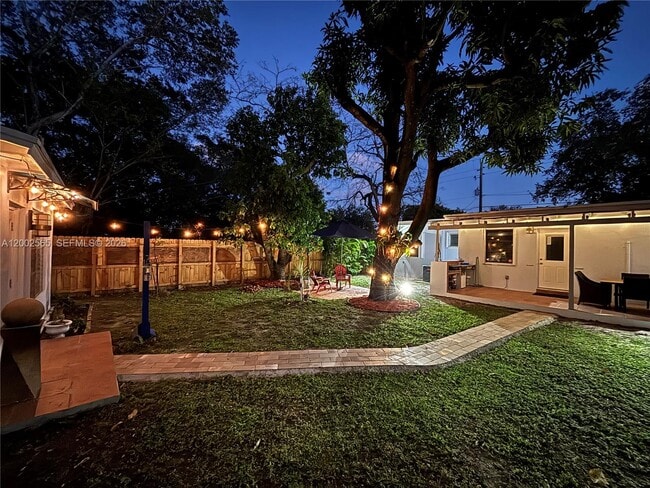 Building Photo - 151 NW 165th St