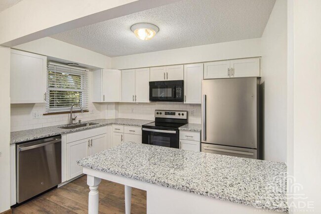 Building Photo - 14121 W 88th Pl