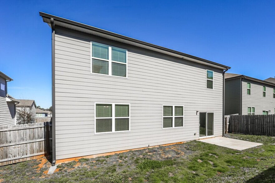 Building Photo - 440 Culloden Moor Dr
