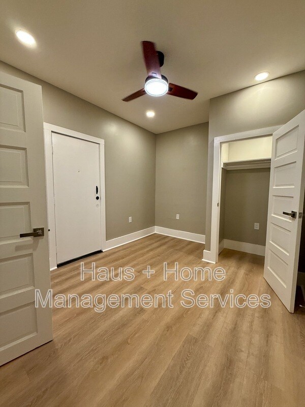 Building Photo - 906 Penn Ave