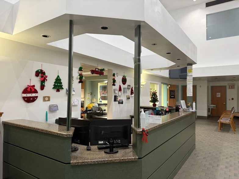 Building Photo - 9020 5th Ave